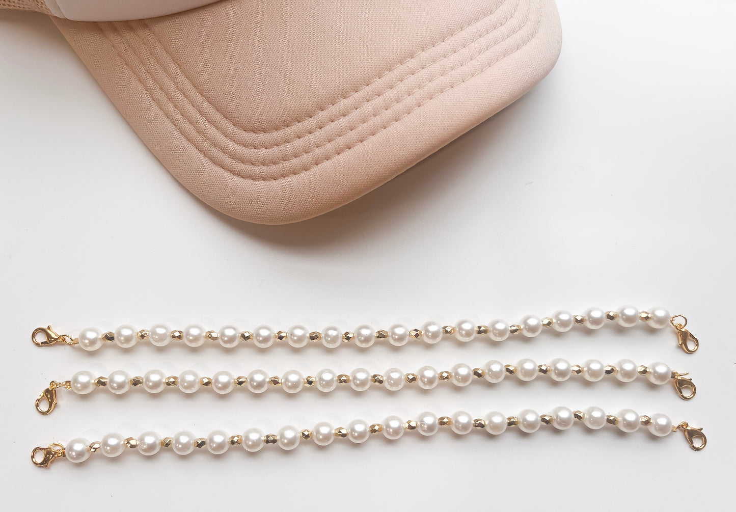 Simplicity Pearls Trucker Hat Chain