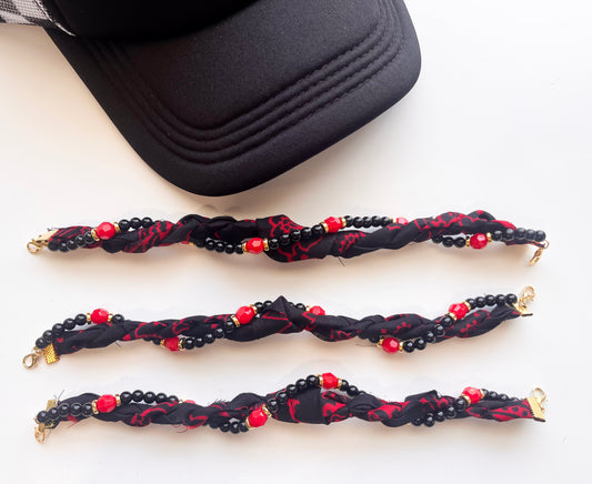 Moody Black/Red Design Twist Bandana Trucker Hat Chain