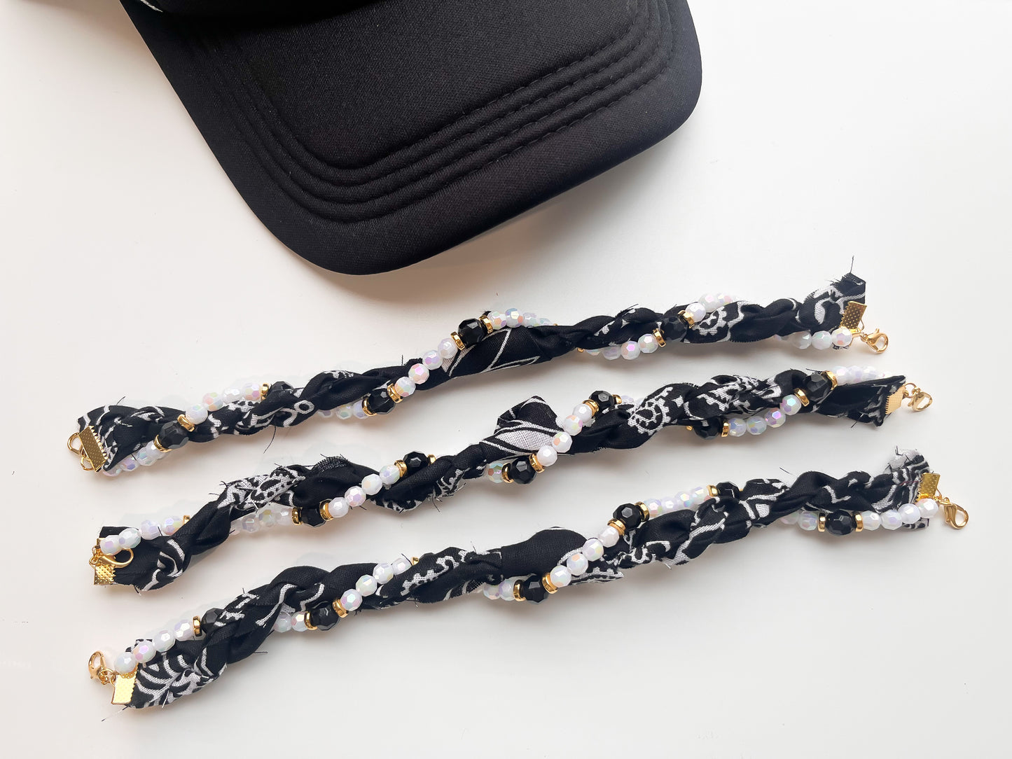Black/White Twist Bandana Trucker Hat Chain