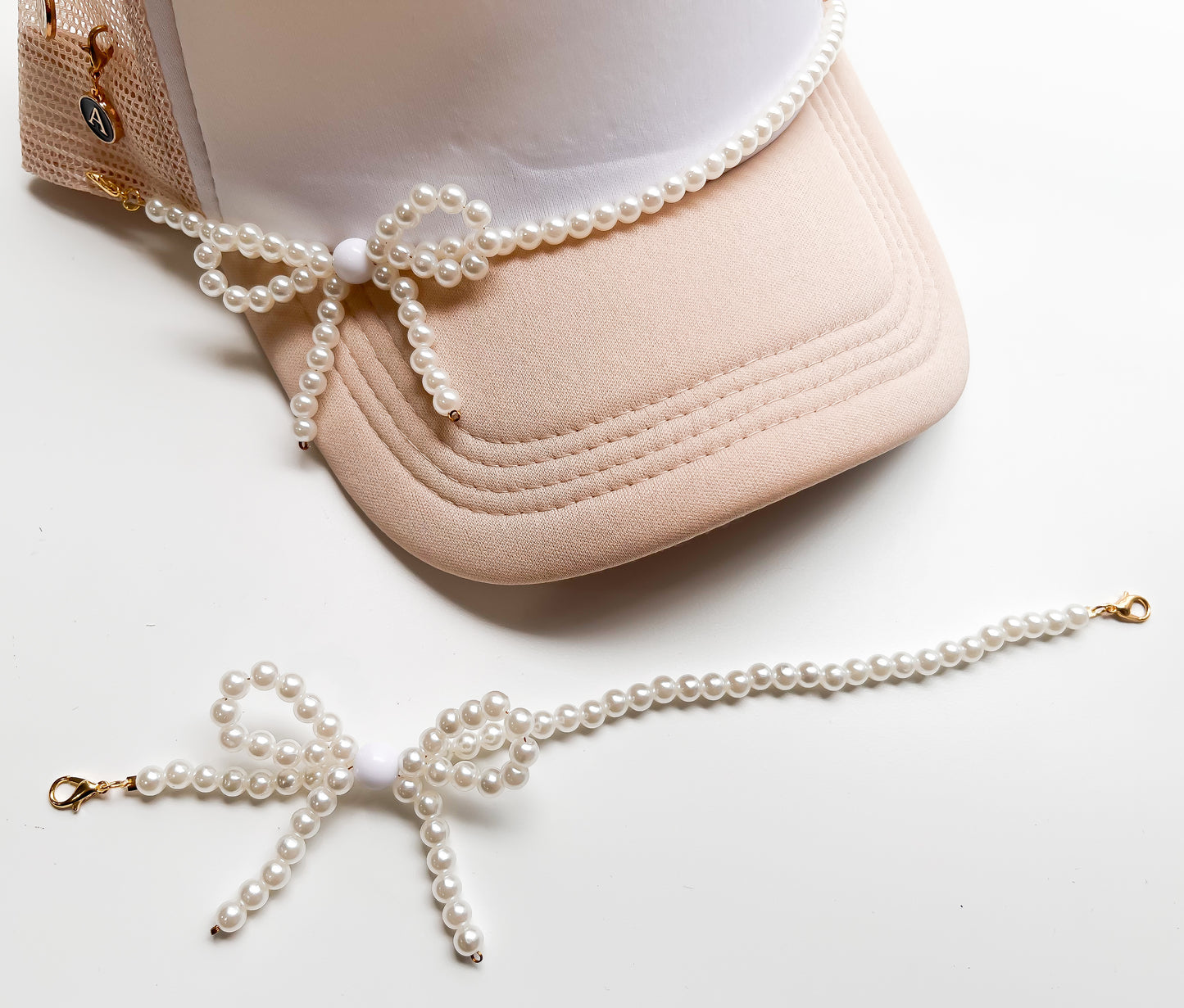 Trucker Hat Chain- Pearl/ White Middle Bow