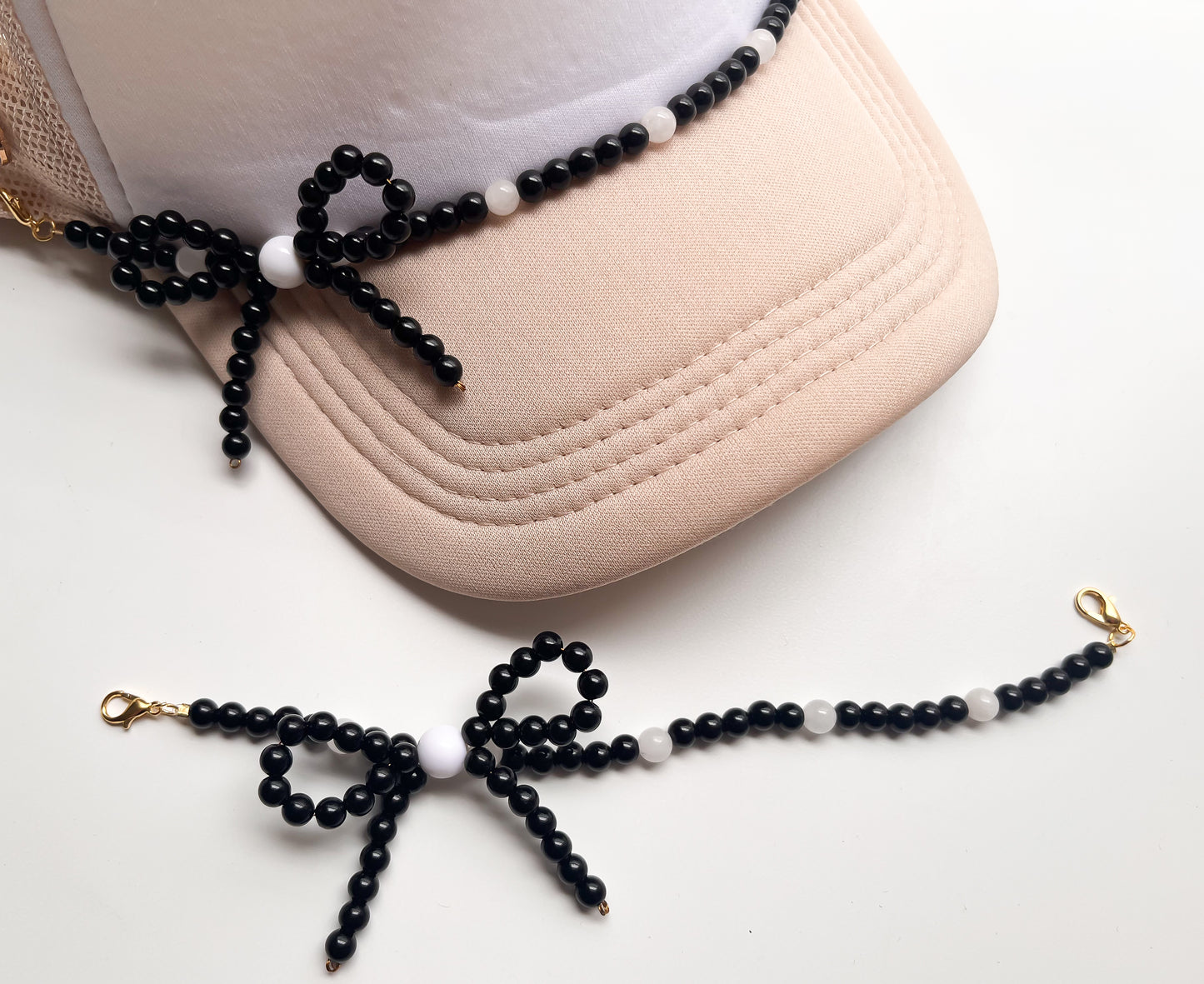 Trucker Hat Chain- Black/White Middle Bow