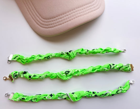 Neon Green Twist Bandana Trucker Hat Chain