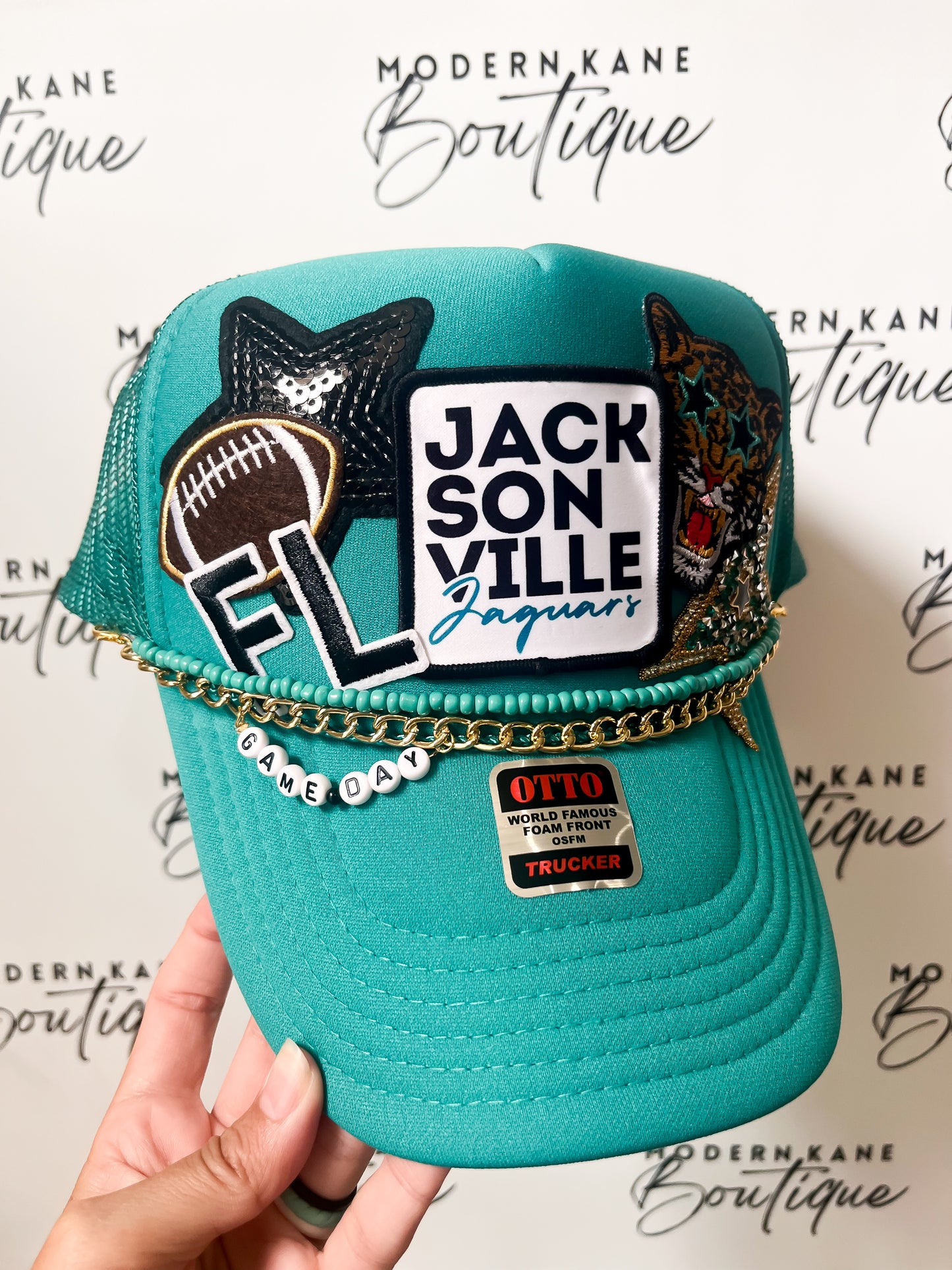Game Day Dangle Seed Hat Chain