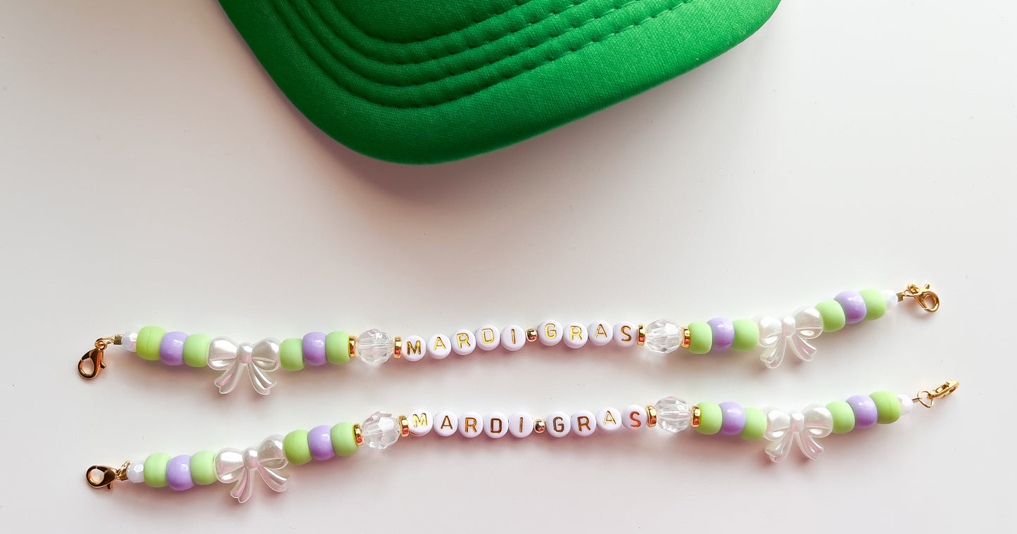 Mardi Gras Bow Trucker Hat Chain