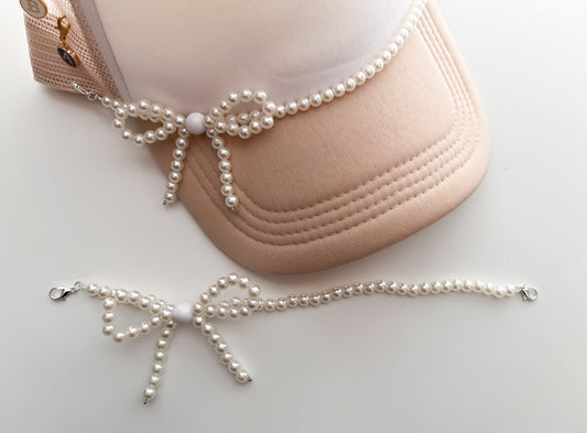 Trucker Hat Chain- Pearl/ White Middle Bow